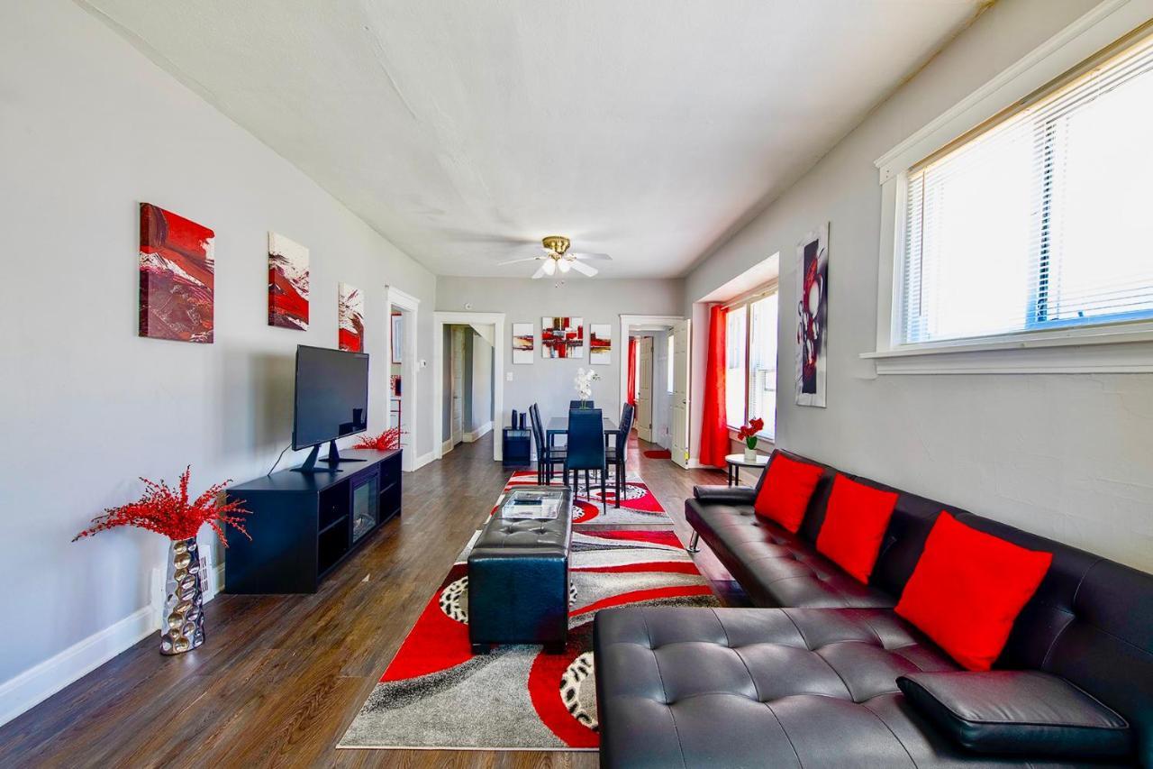 The Rubi Lounge - Spacious Brooklyn Centre Modern Escape Near Downtown With Parking, 300Mb Wifi & Self Check-In Cleveland Extérieur photo