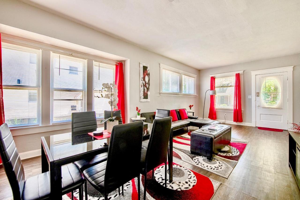 The Rubi Lounge - Spacious Brooklyn Centre Modern Escape Near Downtown With Parking, 300Mb Wifi & Self Check-In Cleveland Extérieur photo