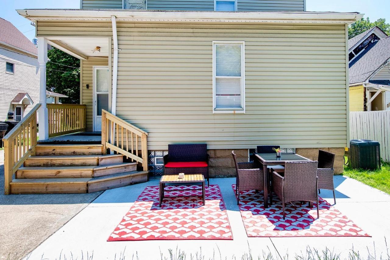The Rubi Lounge - Spacious Brooklyn Centre Modern Escape Near Downtown With Parking, 300Mb Wifi & Self Check-In Cleveland Extérieur photo