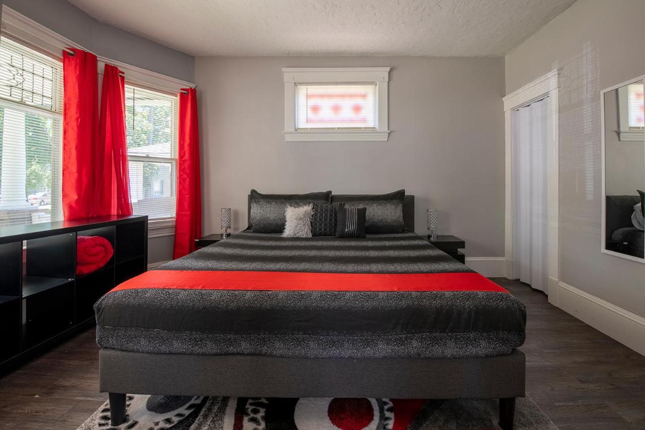 The Rubi Lounge - Spacious Brooklyn Centre Modern Escape Near Downtown With Parking, 300Mb Wifi & Self Check-In Cleveland Extérieur photo